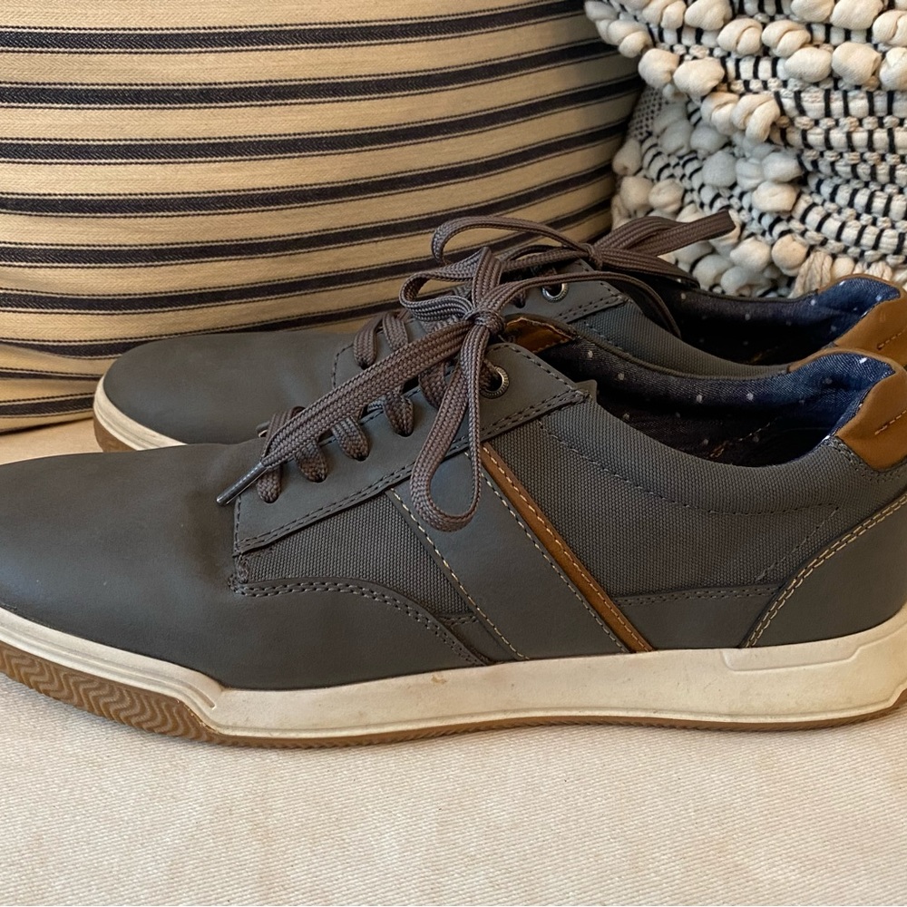 Rye Tennis Shoes